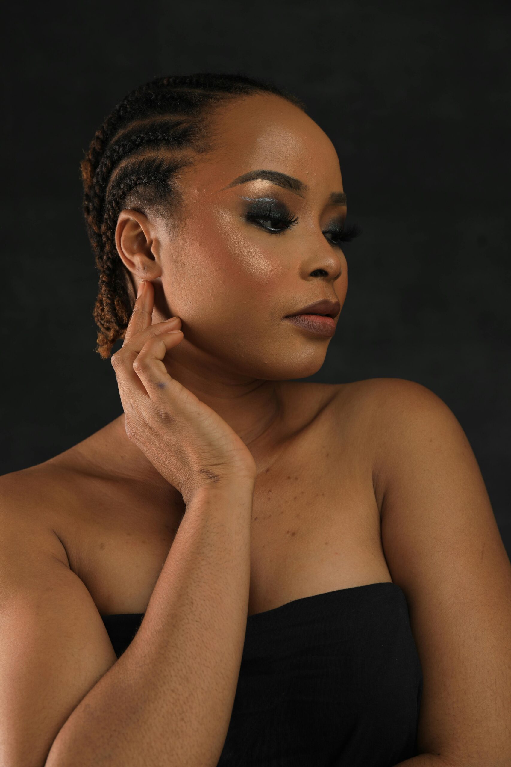Maquillaje profesional especializado en piel afro y morena a domicilio en España