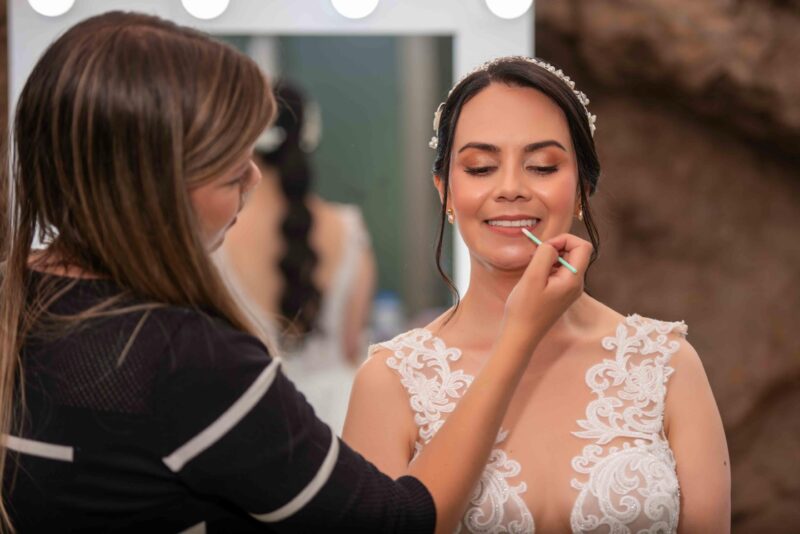 Maquillaje y peinado de novia con prueba